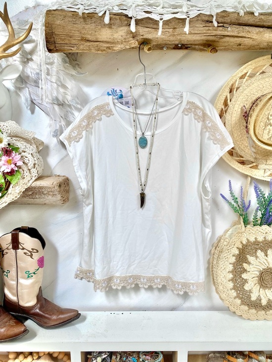 Tops - Crochet accents boho blouse w shabby chic prairie farmhouse vibe